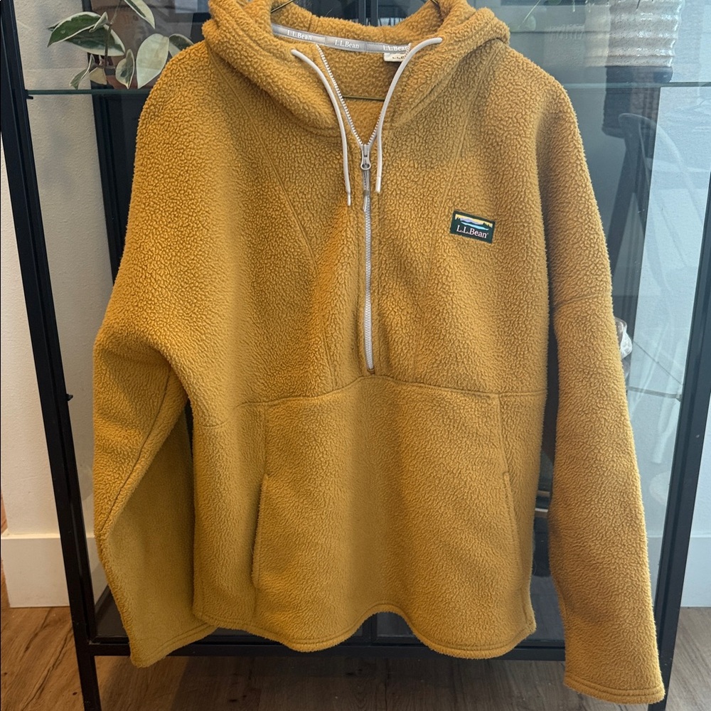 L.L. Bean hooded fleece size large